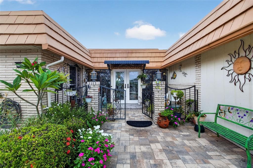 1411 JACOBSON CIRCLE, SUN CITY CENTER, FL 33573 — zdjęcie 3