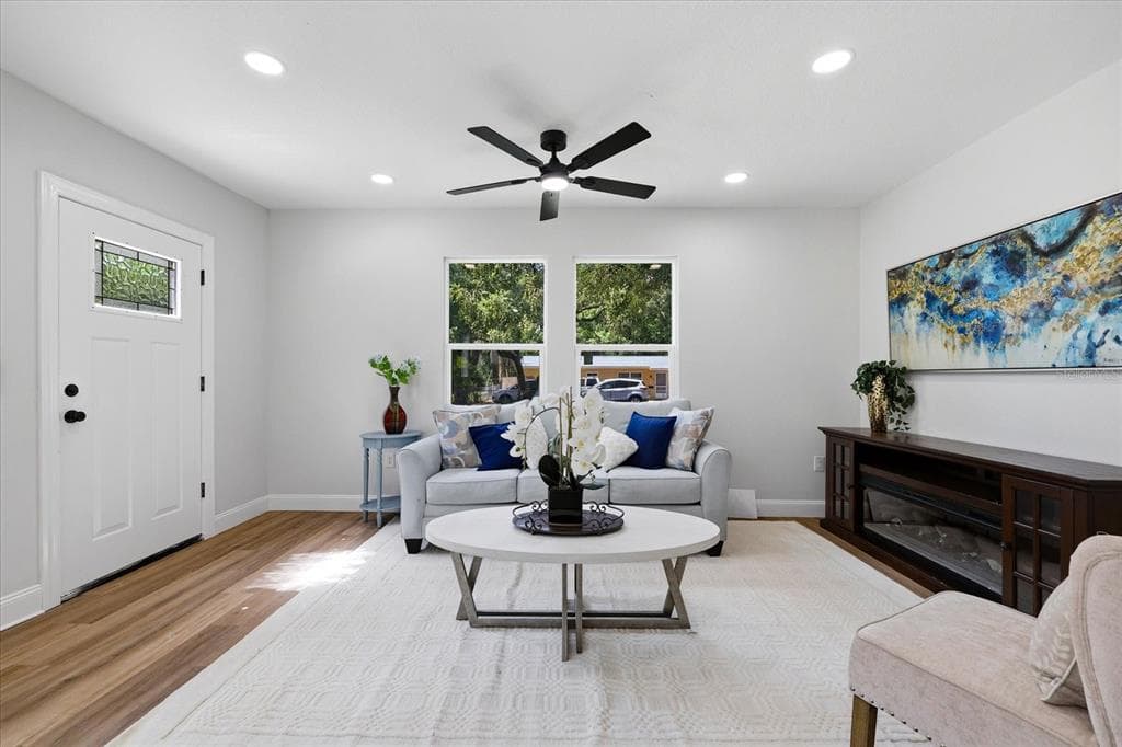 7206 RHODE ISLAND DRIVE, TAMPA, FL 33619 — zdjęcie 3