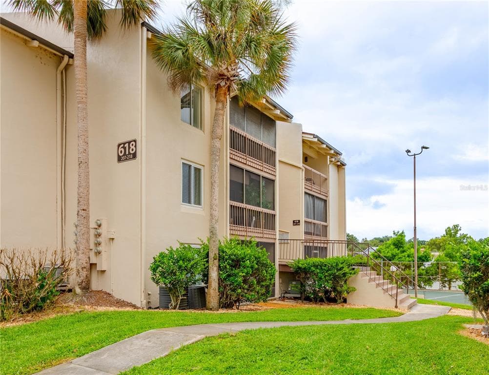 618 ORANGE DRIVE # 216, ALTAMONTE SPRINGS, FL 32701