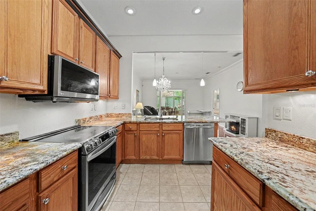 7411 WIMPOLE DRIVE, NEW PORT RICHEY, FL 34655 — zdjęcie 2