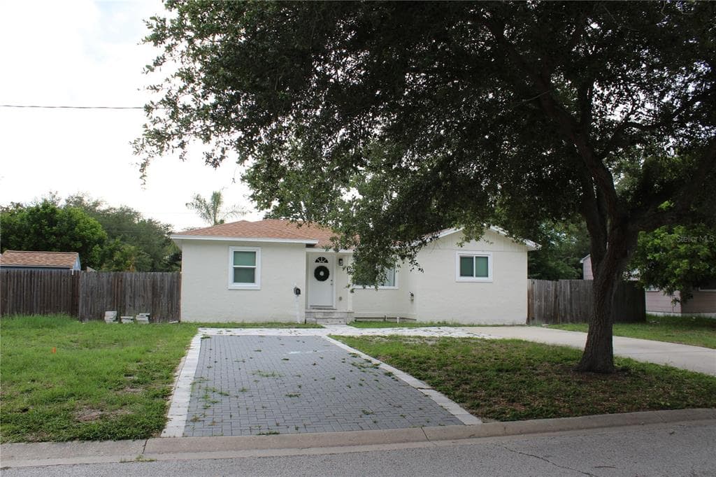 6014 CEDAR STREET NE, ST PETERSBURG, FL 33703