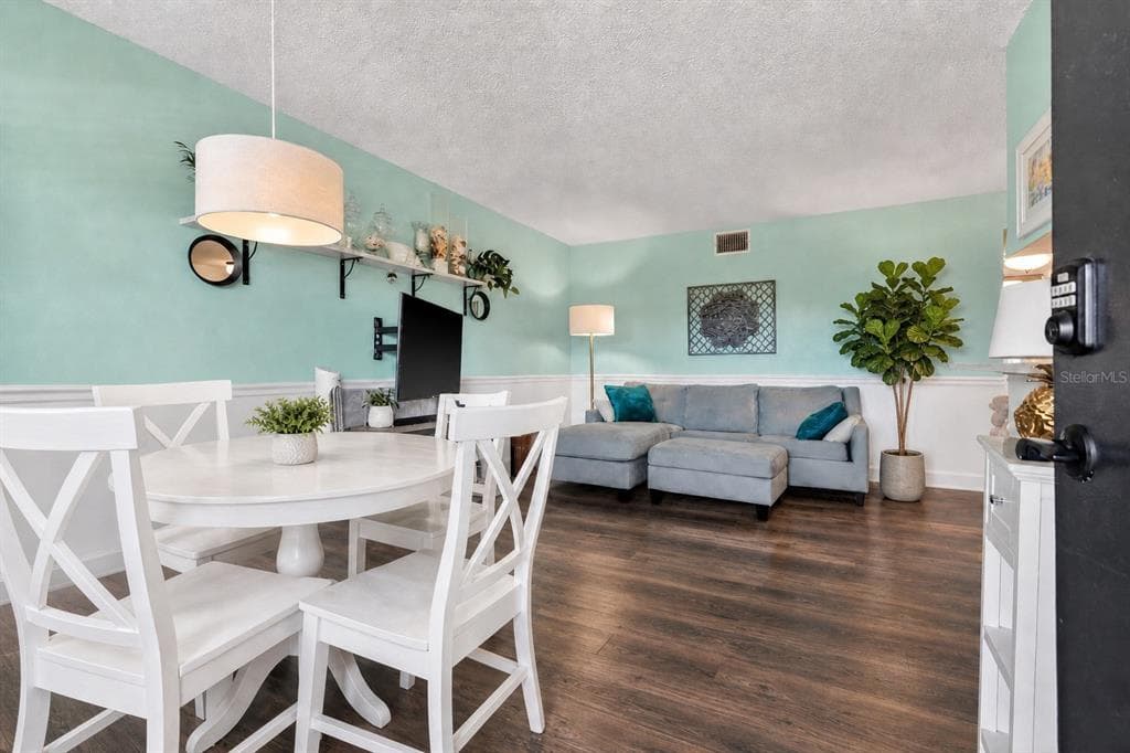 4000 3RD STREET N # 304, ST PETERSBURG, FL 33703 — zdjęcie 2