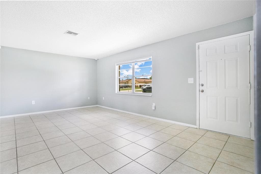 405 LONG DRIVE, POINCIANA, FL 34759 — zdjęcie 4