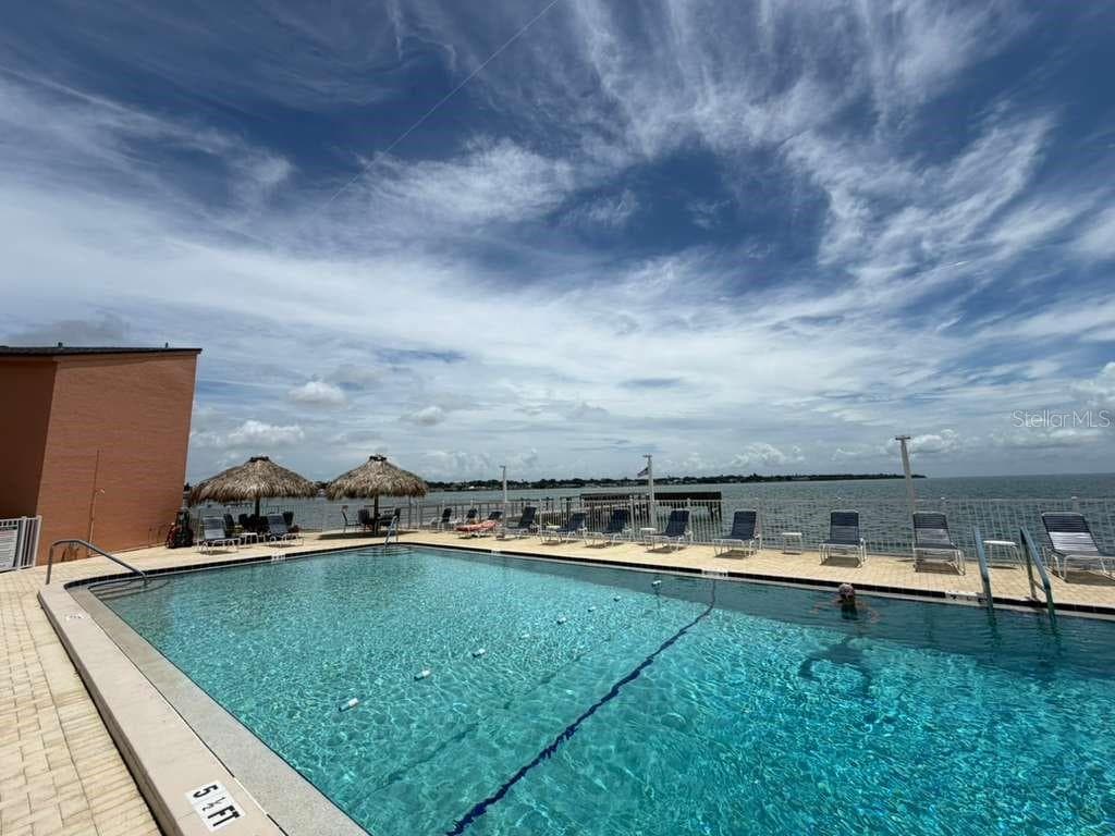 7432 SUNSHINE SKYWAY LANE S # 206, ST PETERSBURG, FL 33711