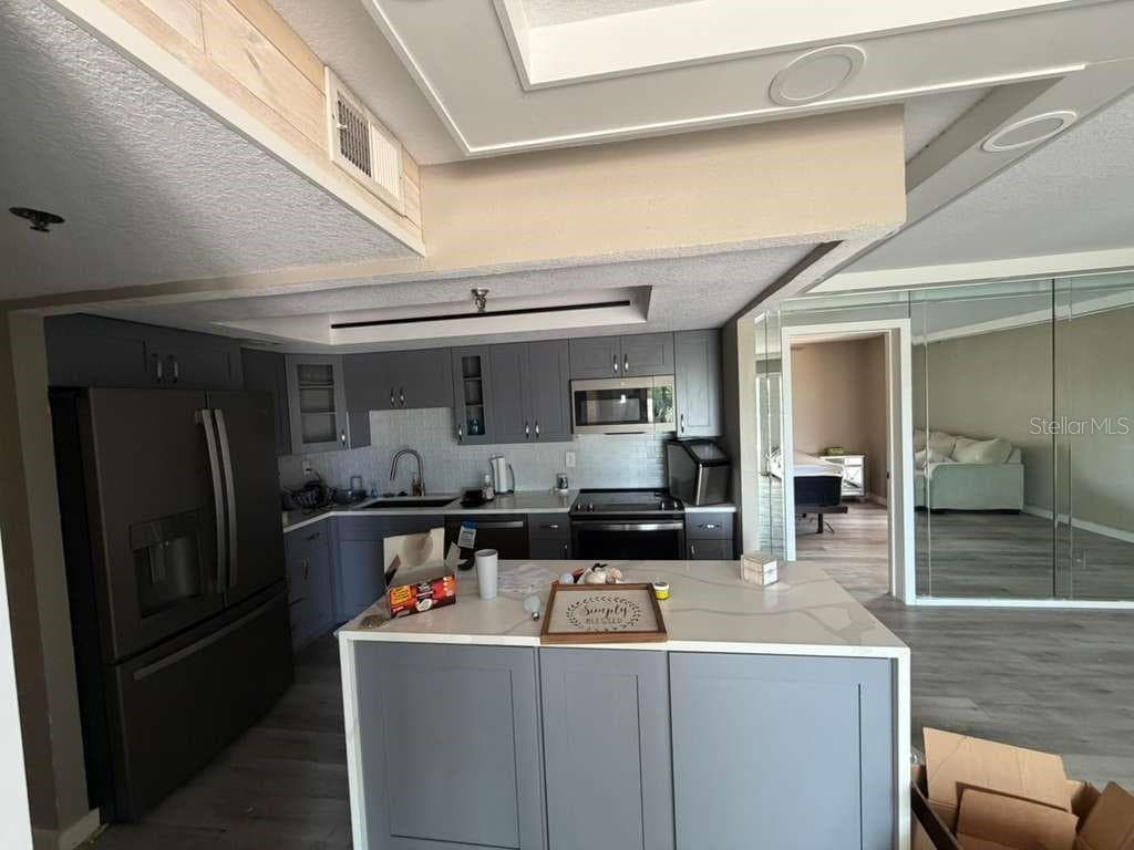 7432 SUNSHINE SKYWAY LANE S # 206, ST PETERSBURG, FL 33711 — zdjęcie 4
