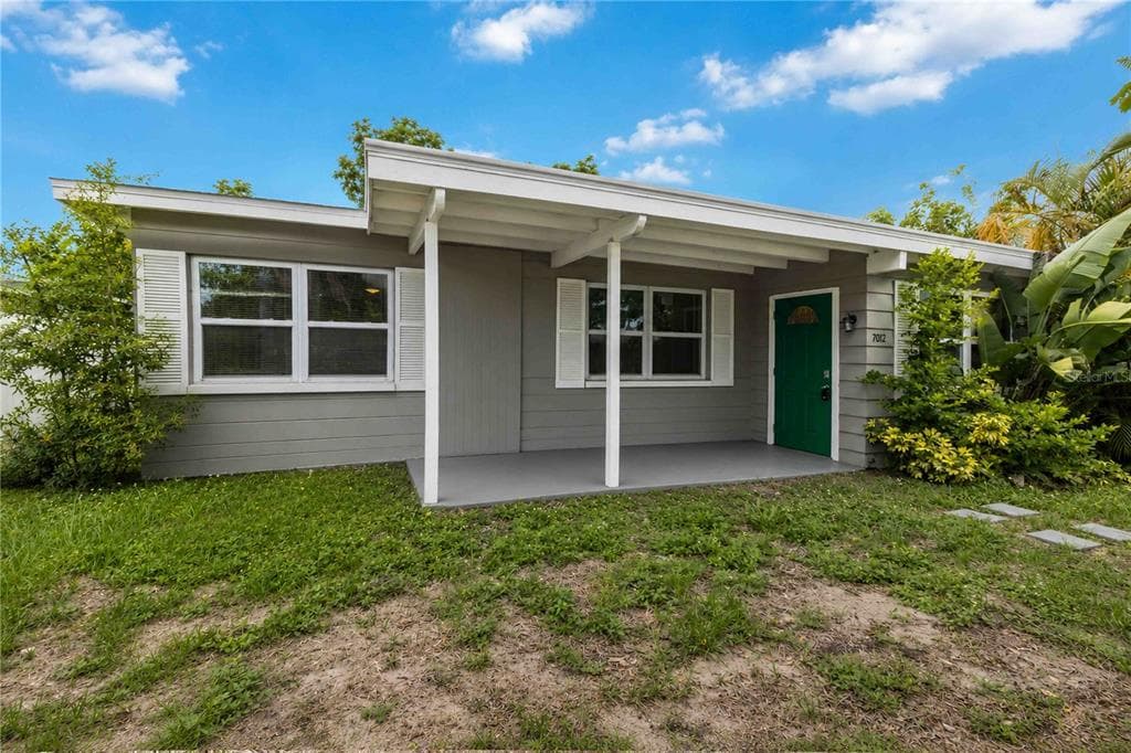 7012 40TH AVENUE N, ST PETERSBURG, FL 33709