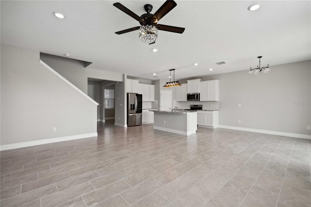 2560 WARREN ACRES BOULEVARD, WESLEY CHAPEL, FL 33543 — zdjęcie 4