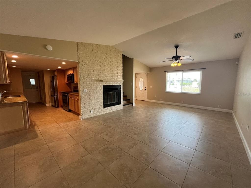 671 SPRING LAKE BOULEVARD NW, PORT CHARLOTTE, FL 33952 — zdjęcie 3