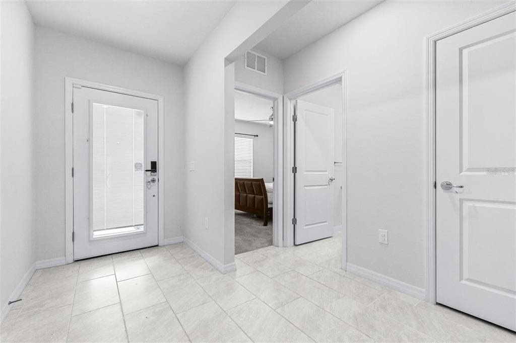 1050 MICHELANGELO LANE, WINTER HAVEN, FL 33884 — zdjęcie 4