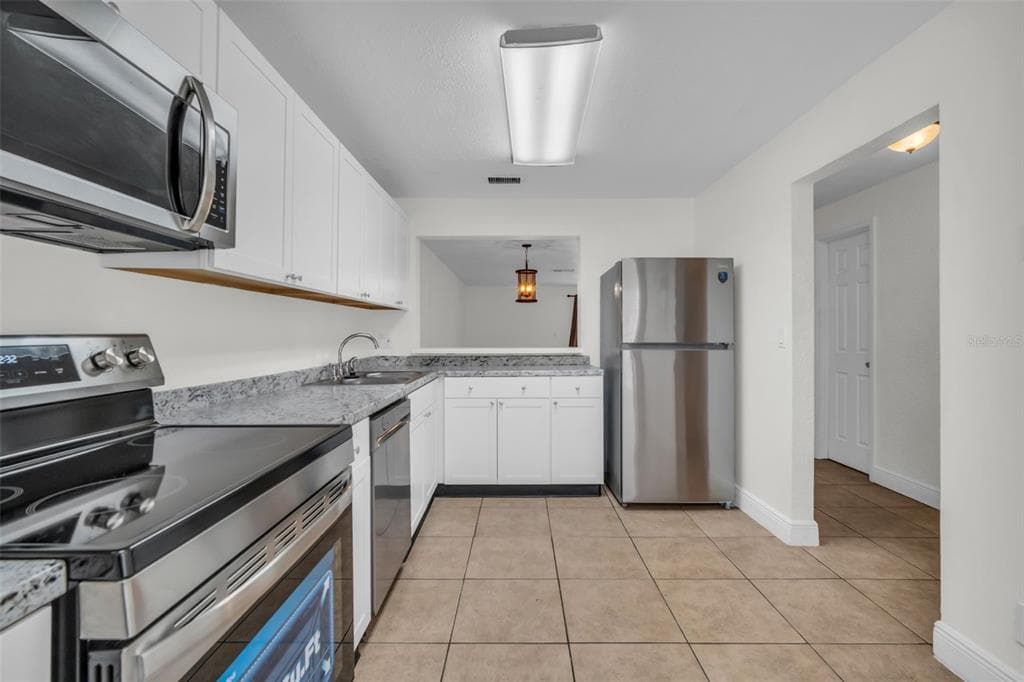 1610 NW 93RD AVENUE # 303, HOLLYWOOD, FL 33024 — zdjęcie 5