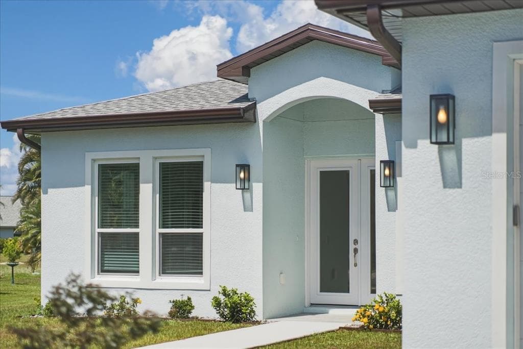 1215 RIO DE JANEIRO AVENUE, PUNTA GORDA, FL 33983 — zdjęcie 2