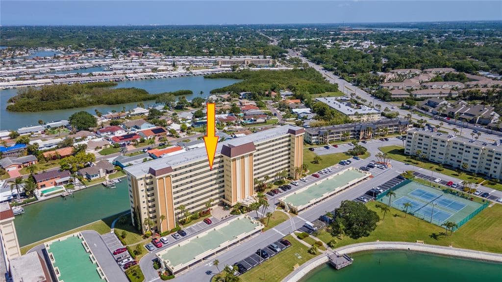 4725 COVE CIRCLE # 804, ST PETERSBURG, FL 33708