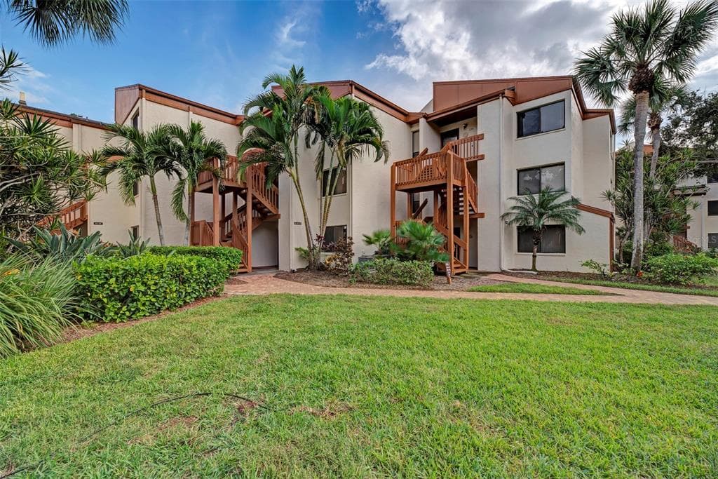 1800 COVE II PLACE # 213, SARASOTA, FL 34242