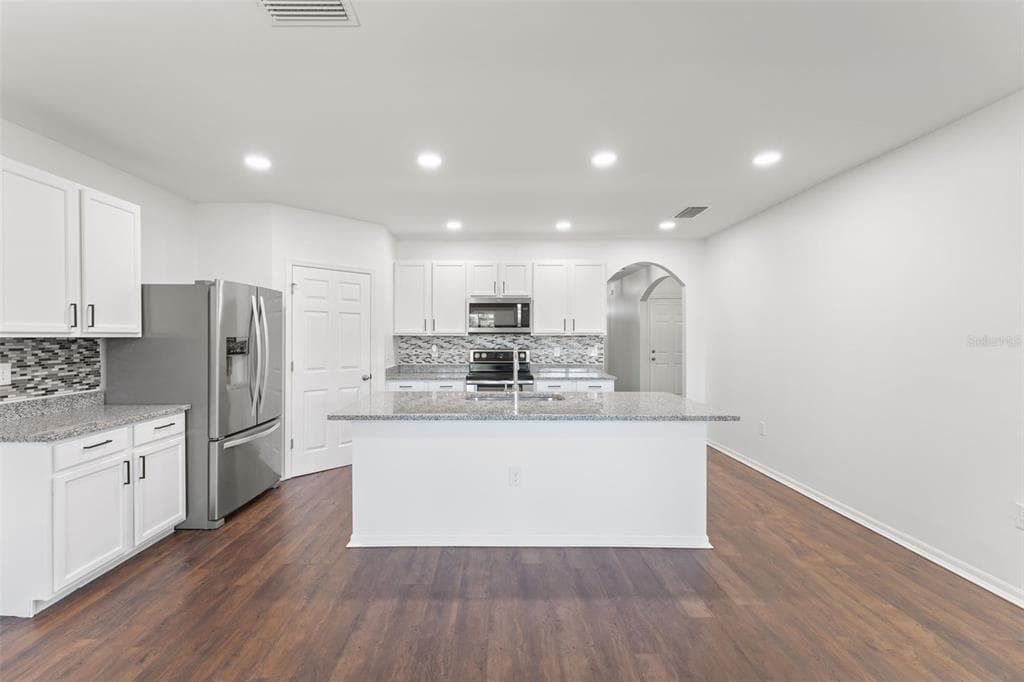 3945 RIVER BANK WAY, PUNTA GORDA, FL 33980 — zdjęcie 2