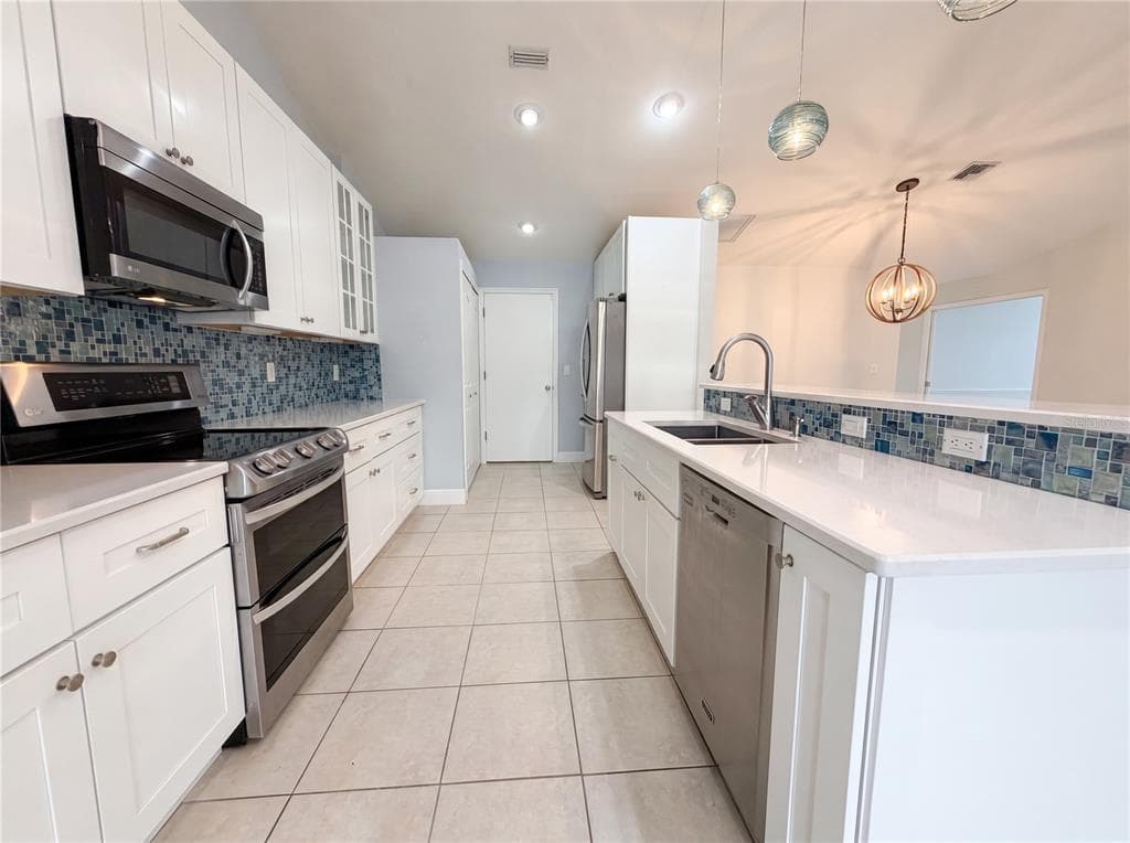 4816 61ST AVENUE TERRACE W, BRADENTON, FL 34210 — zdjęcie 2