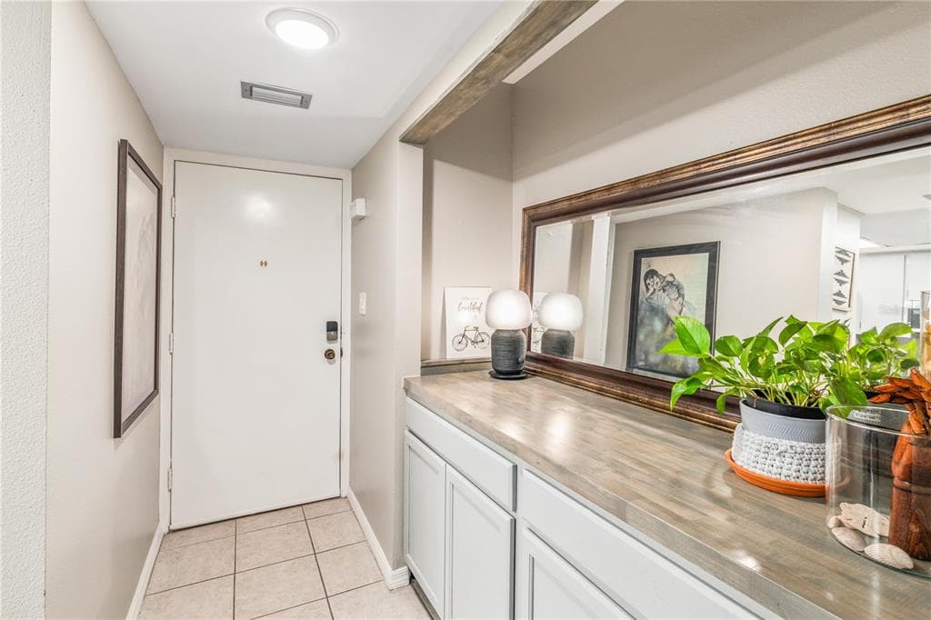 90 S HIGHLAND AVENUE # 402, TARPON SPRINGS, FL 34689 — zdjęcie 2