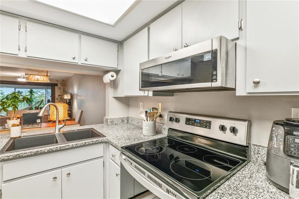 90 S HIGHLAND AVENUE # 402, TARPON SPRINGS, FL 34689 — zdjęcie 3