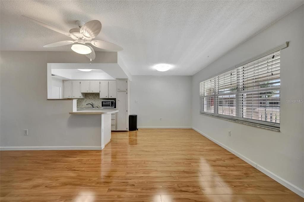 650 PINELLAS POINT DRIVE S # #205, ST PETERSBURG, FL 33705 — zdjęcie 5