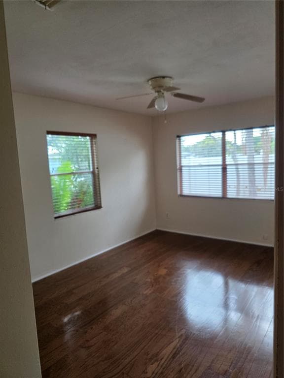 2444 37TH STREET N, ST PETERSBURG, FL 33713 — zdjęcie 3