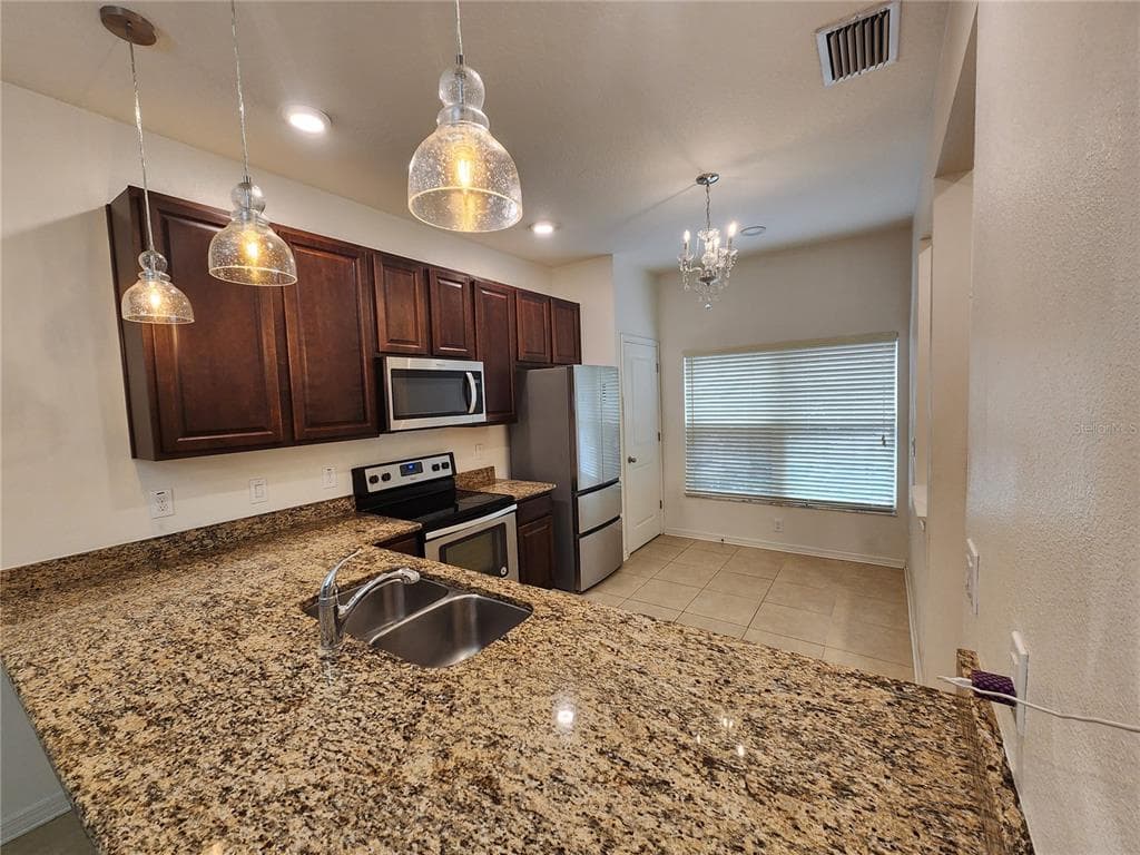 1112 HILLHURST DRIVE, WESLEY CHAPEL, FL 33543 — zdjęcie 5