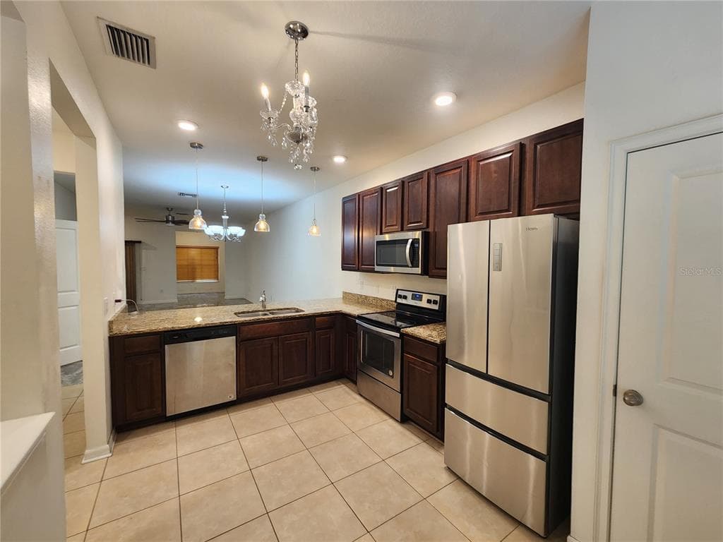 1112 HILLHURST DRIVE, WESLEY CHAPEL, FL 33543 — zdjęcie 4