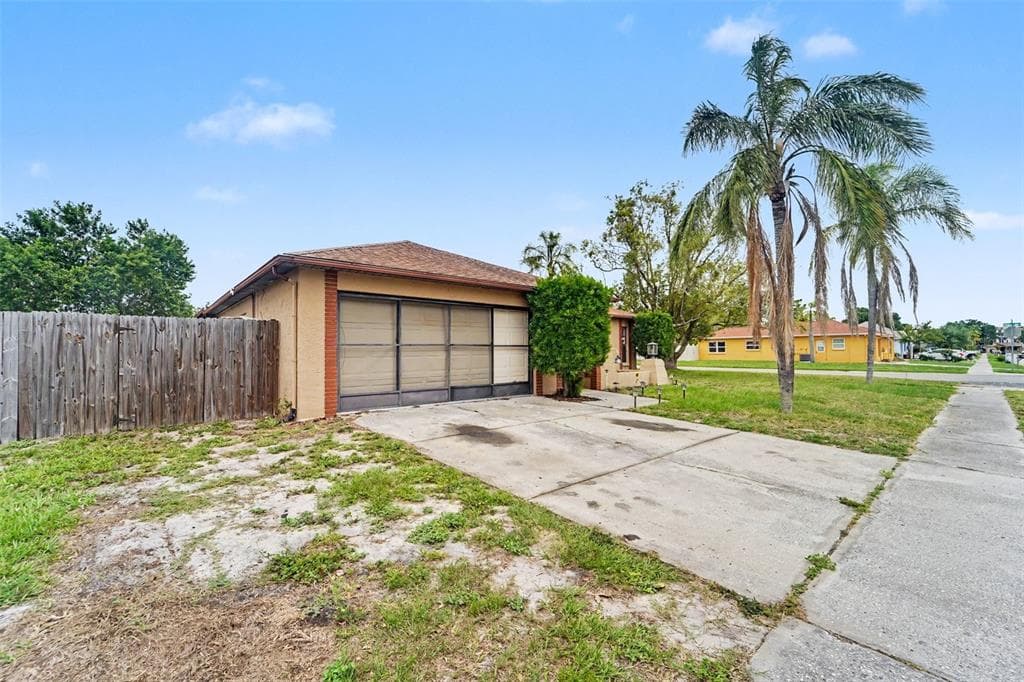 1215 PERSIMMON DRIVE, HOLIDAY, FL 34691 — zdjęcie 4