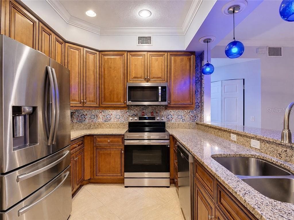 1051 WINDING PINES CIRCLE # 105, CAPE CORAL, FL 33909 — zdjęcie 3