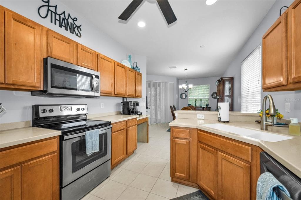 889 LANTERN WAY, CLEARWATER, FL 33765 — zdjęcie 2