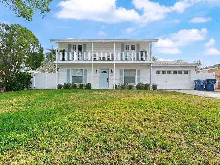 8067 123RD STREET, SEMINOLE, FL 33772
