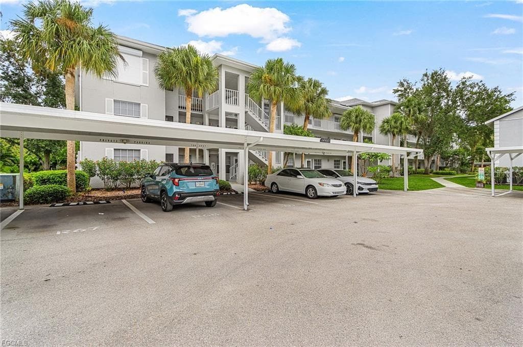 14461 LAKEWOOD TRACE COURT # 103, FORT MYERS, FL 33919