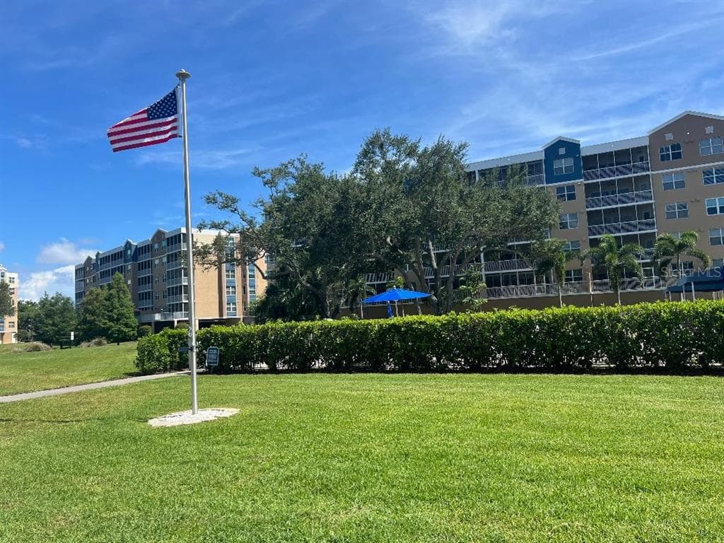 960 STARKEY ROAD # 10305, LARGO, FL 33771