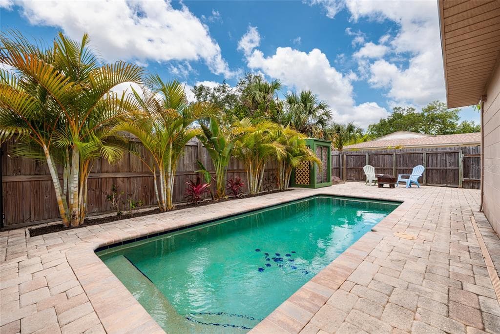 511 74TH AVENUE N, ST PETERSBURG, FL 33702 — zdjęcie 3