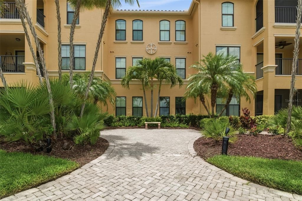 2739 VIA CAPRI # 1014, CLEARWATER, FL 33764