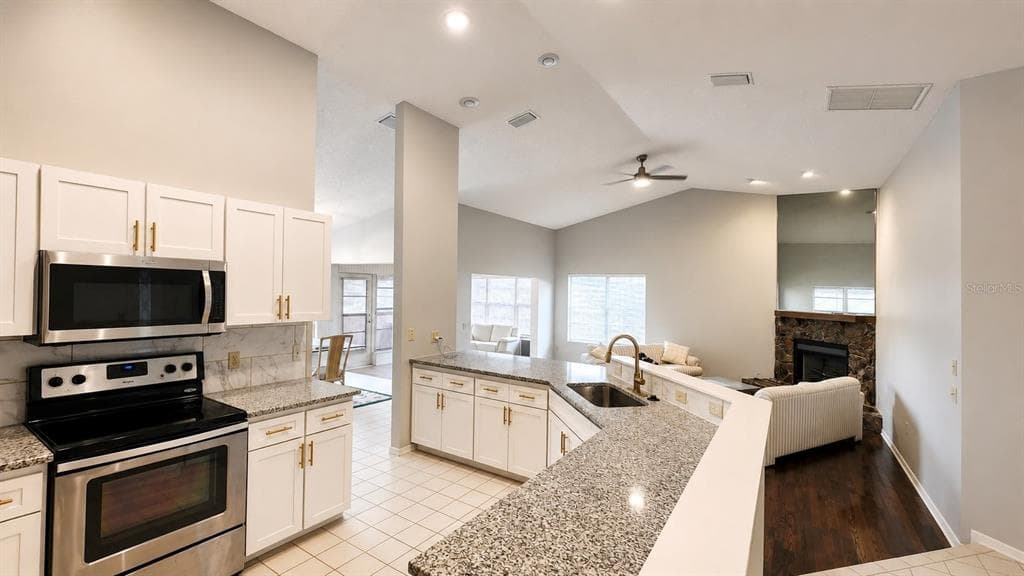 13036 TOPFLITE COURT, HUDSON, FL 34669 — zdjęcie 5