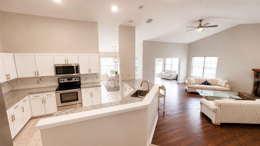 13036 TOPFLITE COURT, HUDSON, FL 34669 — zdjęcie 4