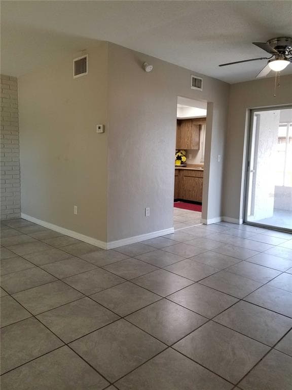 3366 CAMELOT DRIVE # A & B, LARGO, FL 33771 — zdjęcie 2