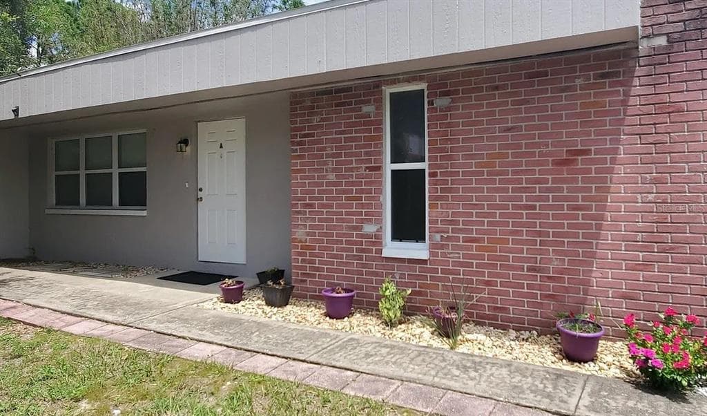 3366 CAMELOT DRIVE # A & B, LARGO, FL 33771