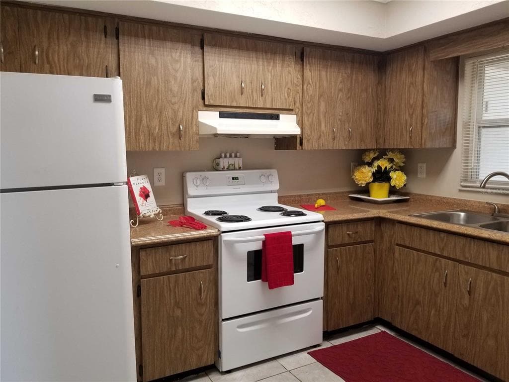 3366 CAMELOT DRIVE # A & B, LARGO, FL 33771 — zdjęcie 5