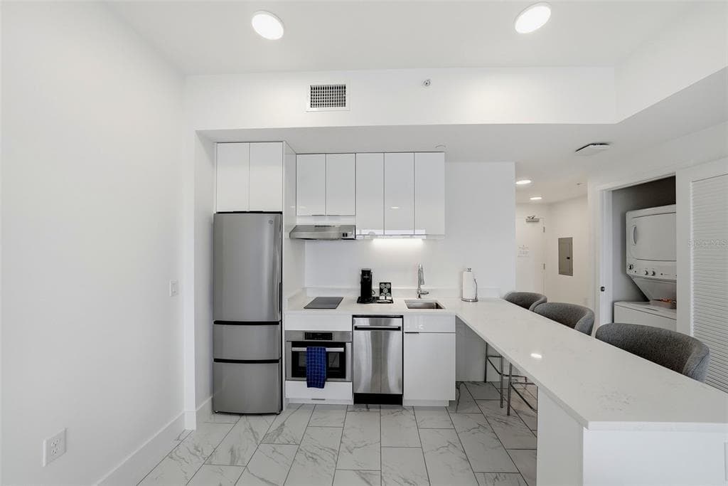 411 E SHORE DRIVE # 502, CLEARWATER BEACH, FL 33767 — zdjęcie 2
