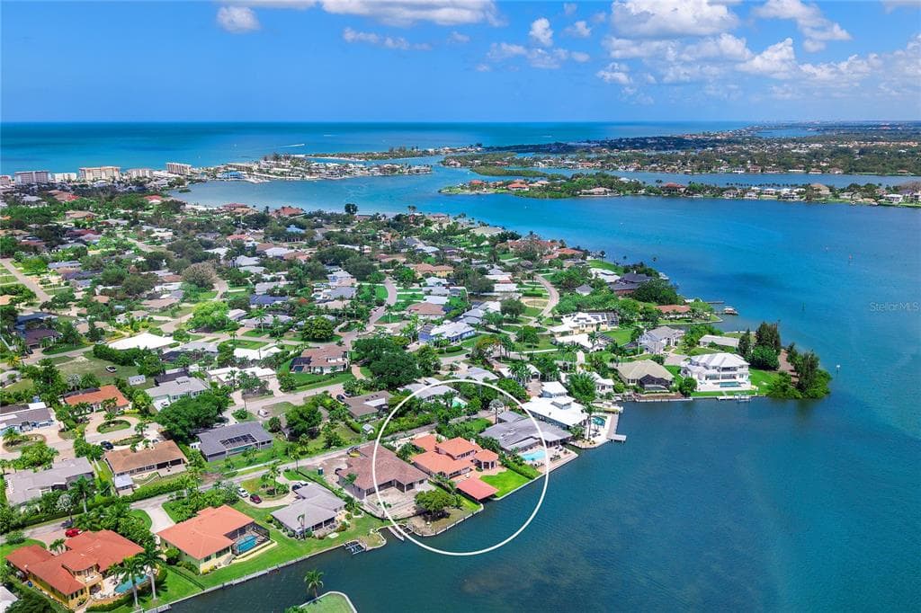 330 W BAY DRIVE, VENICE, FL 34285 — zdjęcie 2