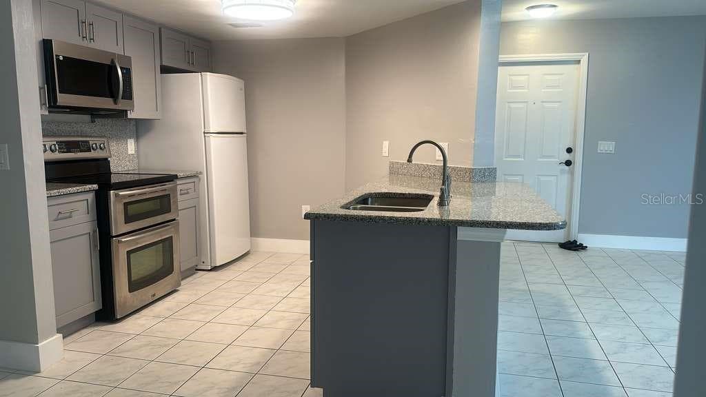 1767 FOUR MILE COVE PARKWAY # 810, CAPE CORAL, FL 33990 — zdjęcie 3