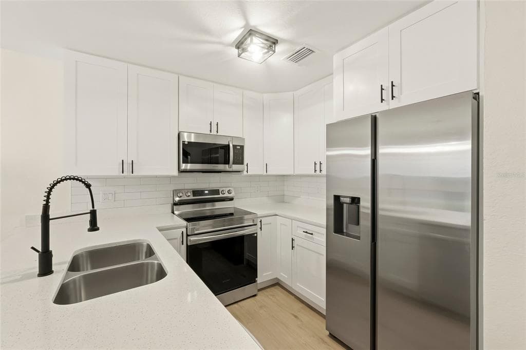 205 SOMERSET LANE, PALM HARBOR, FL 34684 — zdjęcie 3