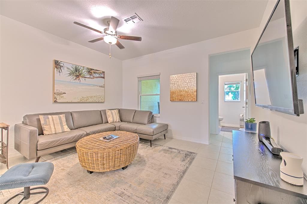 4722 TUSCAN LOON DRIVE, TAMPA, FL 33619 — zdjęcie 5