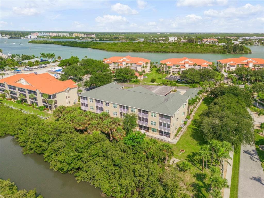 468 BOUCHELLE DRIVE # 325, NEW SMYRNA BEACH, FL 32169 — zdjęcie 5