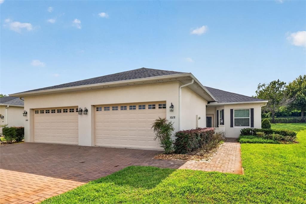 1028 GREEN GATE BOULEVARD, GROVELAND, FL 34736