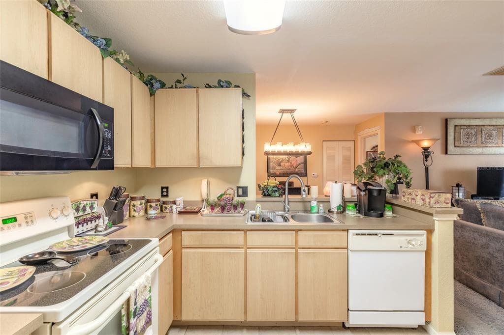 940 VILLAGE TRAIL # 2-208, PORT ORANGE, FL 32127 — zdjęcie 5