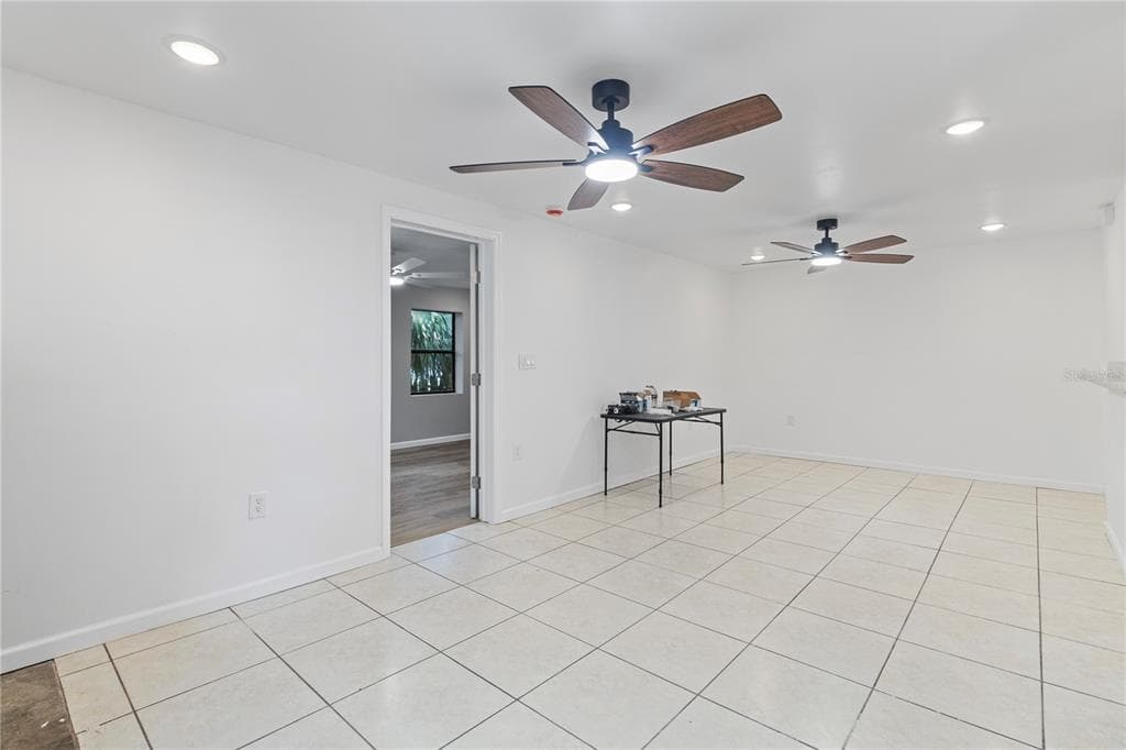 23094 CENTRAL AVENUE, PORT CHARLOTTE, FL 33980 — zdjęcie 5