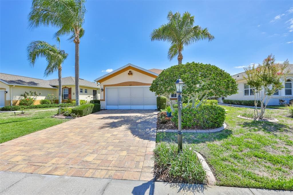 1917 STERLING GLEN COURT, SUN CITY CENTER, FL 33573 — zdjęcie 4