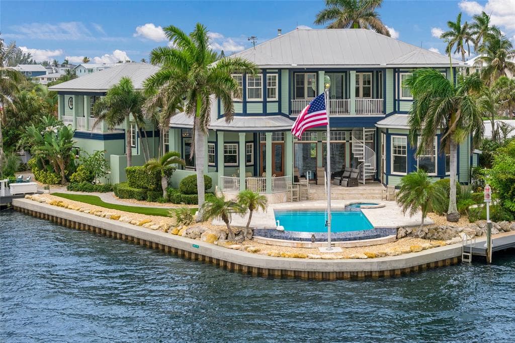 522 BAYVIEW DRIVE, HOLMES BEACH, FL 34217