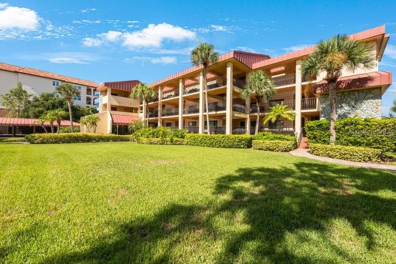 1060 PINELLAS BAYWAY S # 103, ST PETERSBURG, FL 33715